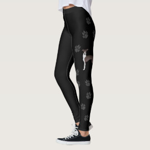 Siegel und weißer italienischer Grauhund mit Paws Leggings