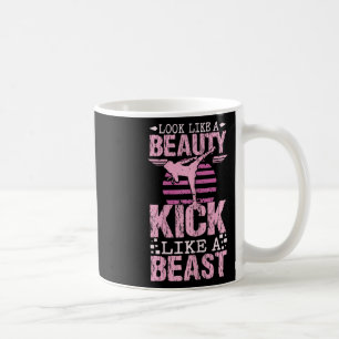 Sieht aus wie eine Schönheit, tritt wie ein Biest  Kaffeetasse