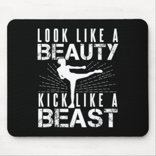 Sieht aus wie Schönheit, tritt wie Biest Kickboxer Mousepad