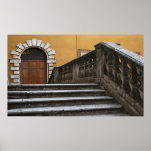 Siena, Toskana, Italien - Blick von unten auf Poster