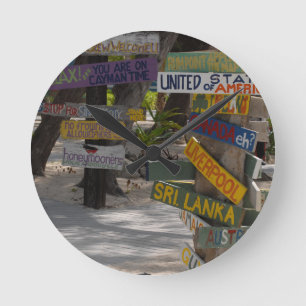 Sign Post Rum Point Grand Cayman Runde Wanduhr