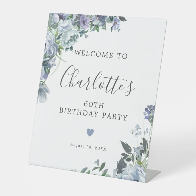 Signe De Table 60e anniversaire Dusty Blue Floral Bienvenue (Recto)