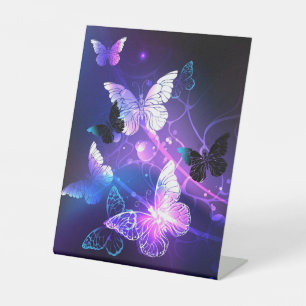 Signe De Table Arrière - plan avec papillons de nuit
