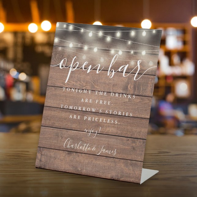 Signe De Table Barre ouverte de script en bois rustique (String Lights Rustic Wood Script Open Bar Pedestal Sign)