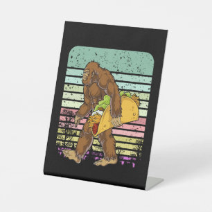 Signe De Table Bigfoot Drôle Tenant Un Taco