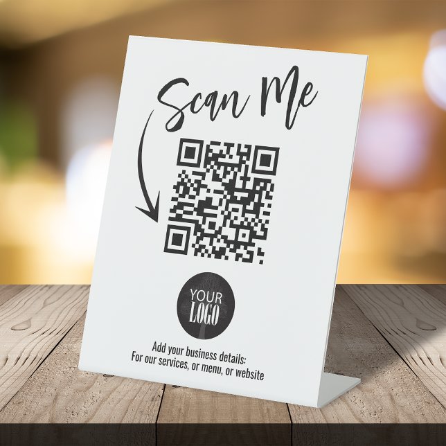 Signe De Table Business Tabletop QR Code Modern Logo Scan Me (Scan me business sign with QR Code and whimsical arrow)