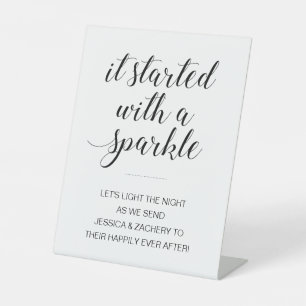 Signe De Table Ça A Commencé Avec Un Mariage Étincelant