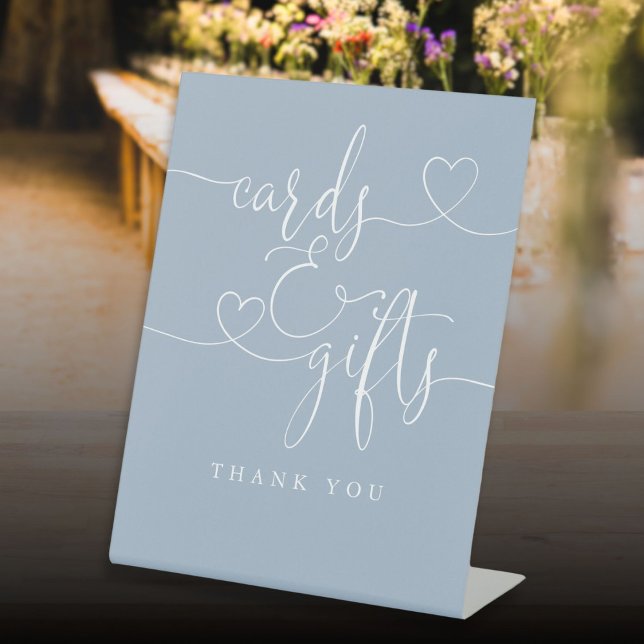Signe De Table Cartes Et Cadeaux Cartes De Script Dusty Blue Hear (Dusty Blue Heart Script Cards And Gifts Pedestal Sign)