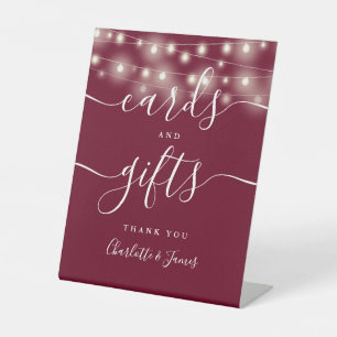 Signe De Table Cartes et cadeaux de guirlandes lumineuses bordeau