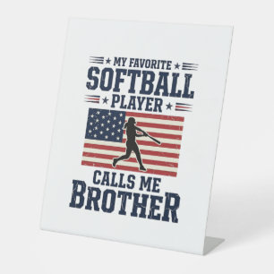 Signe De Table Chemise de frère de softball patriotique gravure v
