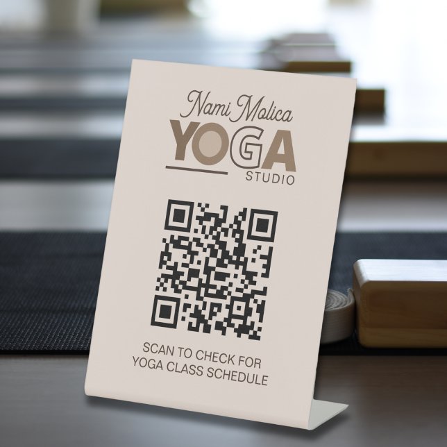 Signe De Table Classe Yoga Studio Beige Brown Horaire QR Code (Créateur téléchargé)