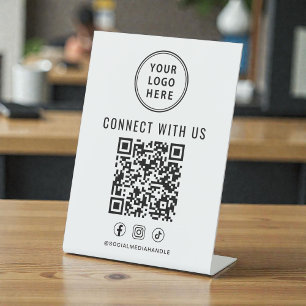 Signe De Table Code QR du logo de l'entreprise sur un présentoir
