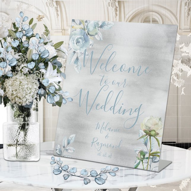 Signe De Table Dusty Blue Floral Bienvenue Notre Mariage manuscri (Créateur téléchargé)