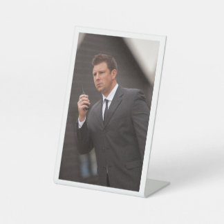 Signe De Table Elite Security - Toujours à l'écoute !