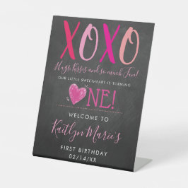 Signe De Table Hugs & Kisses (XOXO) Valentine's Day 1st Birthday