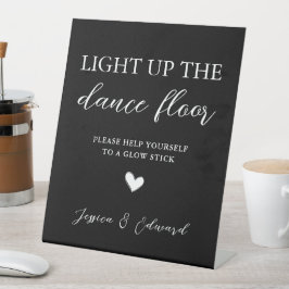 Signe De Table Lumière Sur Le Sol De Danse Minimaliste Blanc Noir