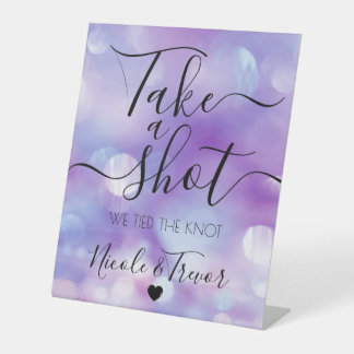 Signe De Table Mariage Bokeh Violet Joli Tirer un Coup