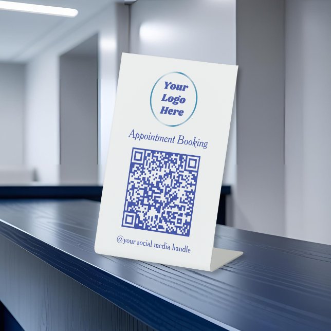 Signe De Table Réservation moderne en bleu et blanc QR Code (Créateur téléchargé)