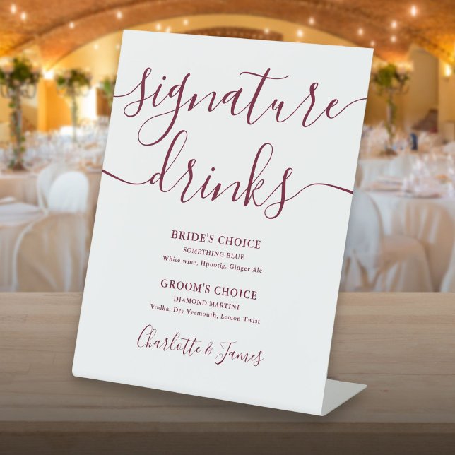 Signe De Table Script bourguignon moderne Mariage Signature Boiss (Modern Burgundy Script Wedding Signature Drinks Pedestal Sign)