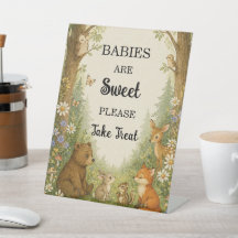 Table de friandises pour baby shower en forêt - An
