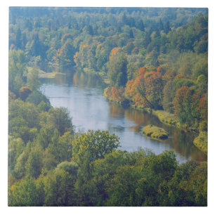 Sigulda Herbst im Tal des Flusses Gauja Fliese
