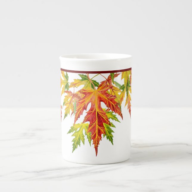 Silberapfel auf einer Knochen-China-Tasse Prozellantasse (Vorderseite)