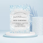 Silberblauer Glitzer zum Geburtstag strahlt elegan Einladung<br><div class="desc">Für einen eleganten 40. Geburtstag (oder jedes Alter). Ein Imitat silber metallisch aussehender Hintergrund. Mit blauen Imitaten Glitzer Staub. Personalisieren und fügen Sie Namen,  Alter und Party Details hinzu. Der Name wird mit einem handgeschriebenen Stilskript geschrieben</div>