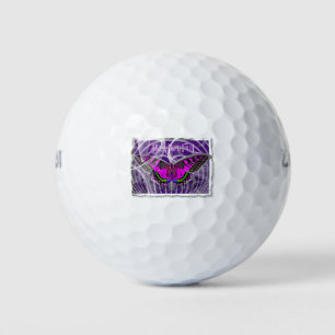 Silberfarbener Rahmen mit farbenfrohem Schmetterli Golfball