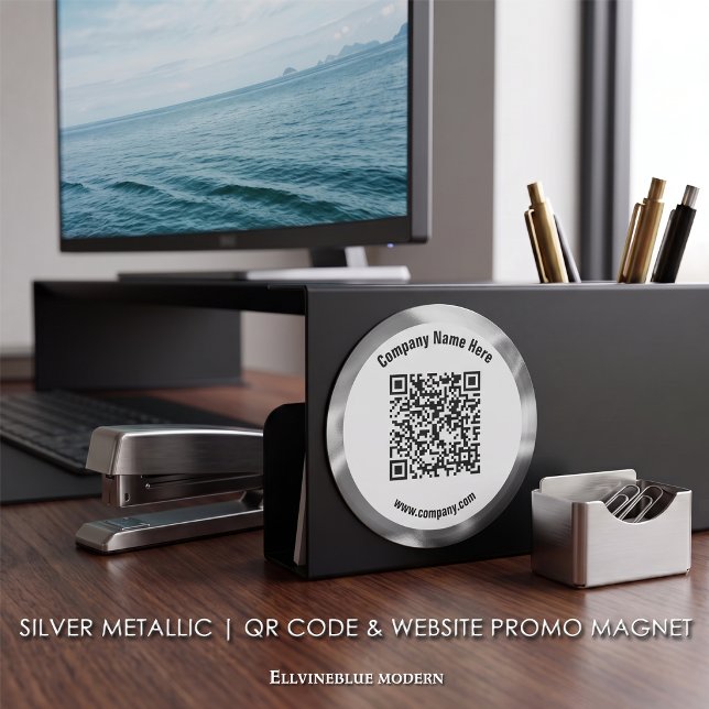Silbermetallic benutzerdefinierter QR-Code und Web Magnet (Silver Metallic Magnet | A polished layout created to showcase your QR Code, Name, & Website.)