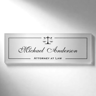 Silberne metallische namenschild