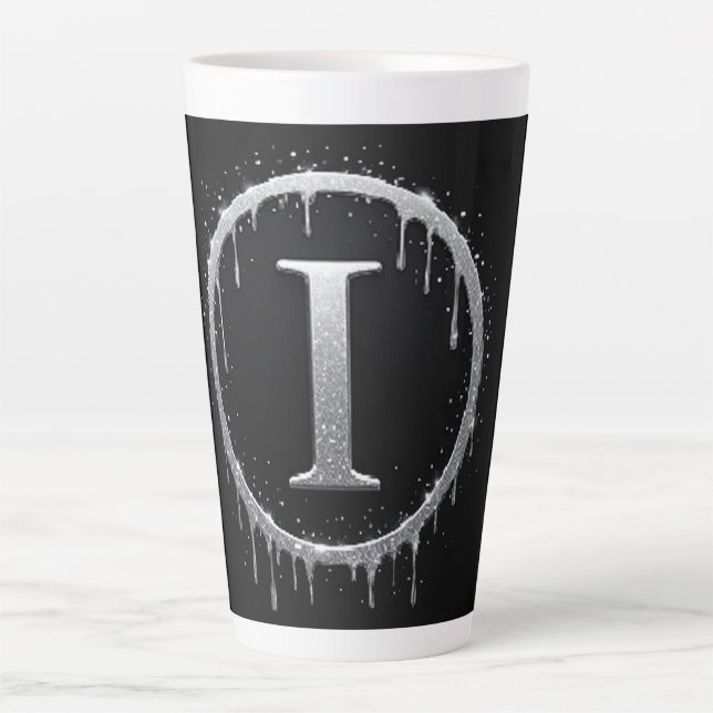 Silberner, mattierter Buchstabe I Milchtasse (Vorderseite)