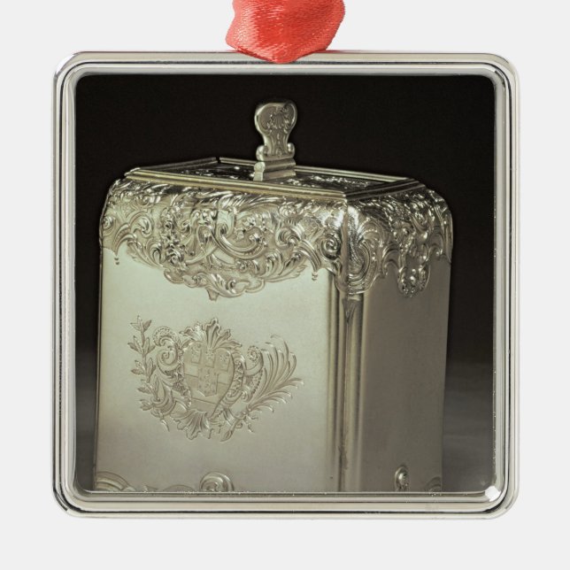 Silberner Teekanister durch Paul de Lamerie Silbernes Ornament (Vorne)