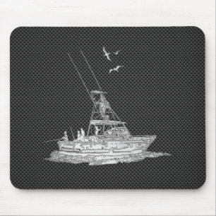 Silbernes Fischerboot auf Kohlenstoff-Faser Mousepad