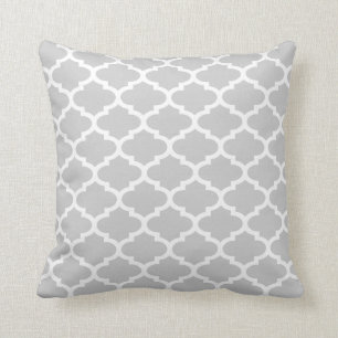 Silbernes Grau quatrefoil Muster Kissen