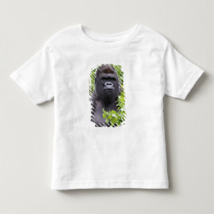 Silberrücken-Flachlandgorilla, Gorilla gorilla, Kleinkind T-shirt