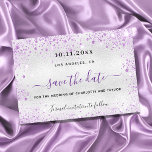 Silberviolett Hochzeiten Glitzern elegant Save The Date<br><div class="desc">Moderne Imitat silber aussehender Hintergrund mit lila Imitaten Glitzer,  Glitzern und ein Kleid. Personalisieren und fügen Sie ein Datum und Namen hinzu. Der Text: Save the Date ist mit einem großen angesagten,  handgeschriebenen Stilskript geschrieben.</div>