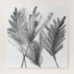 Silhouette der Blume - Grau<br><div class="desc">Silhouette I von Melissa Wang. Grünpflanzen in Schwarz-Weiß-Farben.</div>