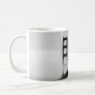 Silhouette DER VON MIST GEDECKTEN BRÜCKE Kaffeetasse