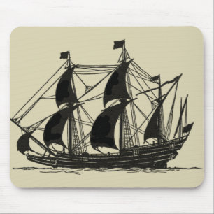 Silhouette des Schiffs mit türmenden Segeln Mousepad