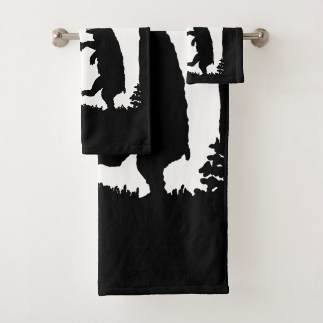Silhouette deux dansant le hibou d'arbres d'ours (En situation)