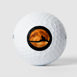 Silhouette einer schwarzen Katze in einem Baum Golfball