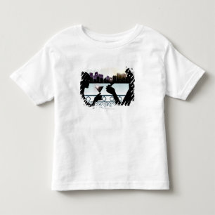 Silhouette eines Paares, das Martini-Gläser röst Kleinkind T-shirt