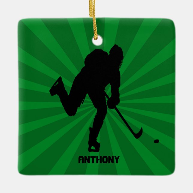 Silhouette Hockey mit grüner Weihnachtsdekoration Keramikornament (Vorderseite)