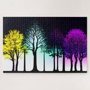 Silhouette in Gelb und Lila Wäldern