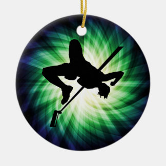 Silhouette mit hohem Sprung; Cool Keramik Ornament
