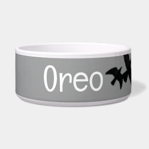 Silhouette mit OREO-Text Napf