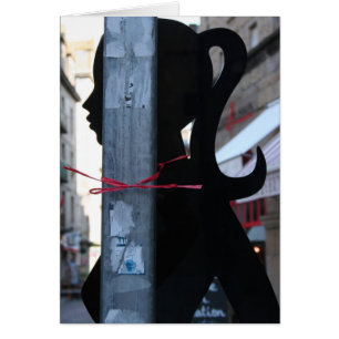 Silhouette noire dans la rue Photographie