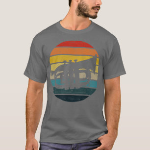 Silhouette von Bariton auf einem gestörten Retro-S T-Shirt