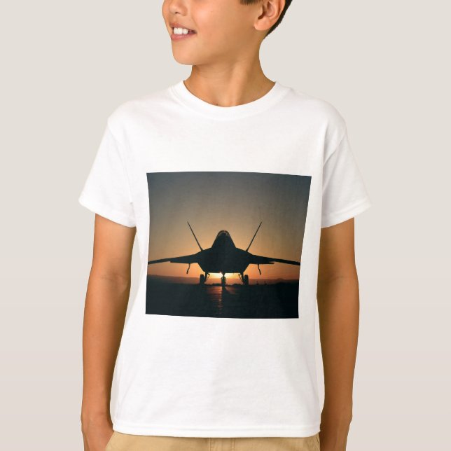 Silhouette von Militärflugzeugen T-Shirt (Vorderseite)
