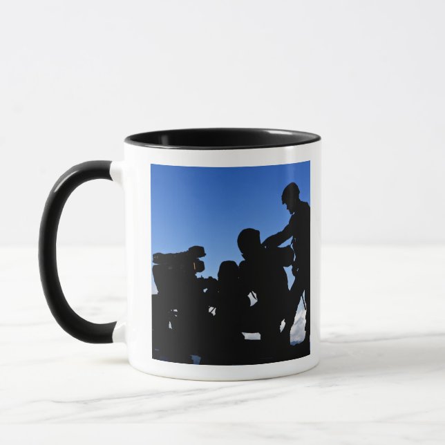 Silhouette von Soldaten Tasse (Links)